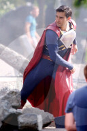PEOPLE - Hat Superman alias Tyler Hoechlin hier zu weit ausgeholt?