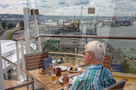 FEATURE - Schwimmendes Hotel: "Mein Schiff" in Polen
