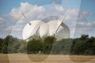 NEWS - Cardington: Hybridluftschiff "Airlander" verlässt den Hangar