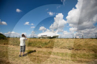 NEWS - Cardington: Hybridluftschiff "Airlander" verlässt den Hangar