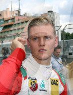 PEOPLE - Mick und Cora Schumacher fahren Rennen am Nürburgring