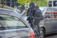 NEWS - Saarbrücken: Sondereinsatzkommando stürmt Lokal 