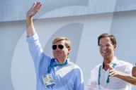 PEOPLE - König Willem Alexander eifert in Rio mit den Ruderern mit