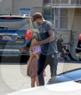 PEOPLE - David Beckham mit Harper in LA unterwegs mit Harper