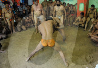 FEATURE - Indien: Wrestling in Allahabad
