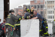 NEWS - New York: Partygänger von Feuerwehr aus Kamin befreit