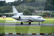 PEOPLE - Paul Pogba mit Privatjet in Manchester gelandet