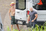 EXKLUSIV - Justin Bieber gut gelaunt zusammen mit Freunde auf Hawaii
