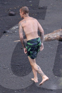 EXKLUSIV - Justin Bieber gut gelaunt zusammen mit Freunde auf Hawaii