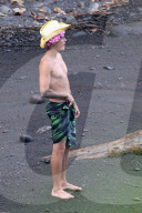 EXKLUSIV - Justin Bieber gut gelaunt zusammen mit Freunde auf Hawaii