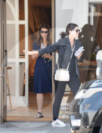 PEOPLE - Maria Schriver geht shopping zusammen mit Ihre Tochter Katherine in Beverly Hills