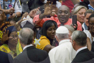 NEWS - Rom: Papst Franziskus zum Anfassen