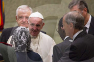 NEWS - Rom: Papst Franziskus zum Anfassen