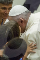 NEWS - Rom: Papst Franziskus zum Anfassen