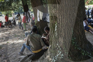 NEWS - Italien: Flüchtlinge an der Schweizer Grenze in Como