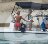 PEOPLE - Zara Holland im Urlaub auf Barbados