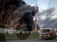 NEWS - New York: Brand in einer Pneu-Verwertungsfabrik