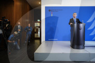 NEWS - Berlin: Thomas de Maiziere zu geplanten Sicherheits-Massnahmen