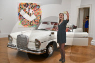 PEOPLE - Autoversteigerung: Sotheby's zeigt drei 'Ikonenoldtimer'