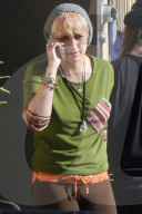 EXKLUSIV - Paris Jackson turtelt mit Michael Snoddy in Costa Mesa