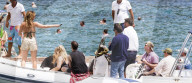 EXKLUSIV - Ferne McCann und Vicky Pattison bei Dreharbeiten am Beach von Positano