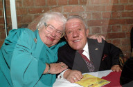 PEOPLE - Kenny Baker ist im Alter von 81 Jahren gestorben
