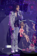 PEOPLE - Star in Stripes: Alice Cooper auf der Bühne in Fort Lauderdale