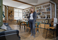 PORTRAIT - So wohnt Deborah Baker