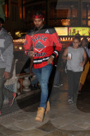 PEOPLE - Chris Brown unterwegs in LA