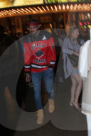 PEOPLE - Chris Brown unterwegs in LA