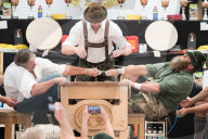 FEATURE - Deutsche Meisterschaft im Fingerhakeln
