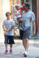PEOPLE - David Garner mit seinem Sohn Sailor Gene unterwegs  in New York