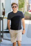 PEOPLE - Stylisch: Niall Horan spaziert durch Hollywood