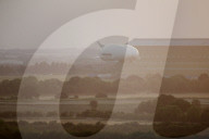 NEWS - Cardington: Riesen-Luftschif "Airlander 10" hebt ab zum Jungfernflug