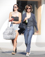 PEOPLE - Lisa Rinna und Tochter Amelia in Beverly Hills unterwegs