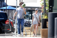 EXKLUSIV - Shannon Doherty mit Kopftuch unterwegs in Malibu