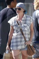 EXKLUSIV - Shannon Doherty mit Kopftuch unterwegs in Malibu