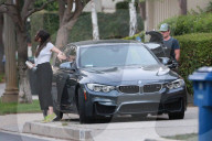 PEOPLE - Josh Hutcherson parkiert wie es ihm gerade passt