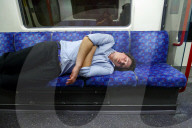 NEWS - Londoner U-Bahn Bahnfahren rund um die Uhr
