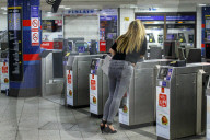 NEWS - Londoner U-Bahn Bahnfahren rund um die Uhr