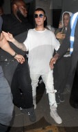 PEOPLE - Justin Bieber feiert in London