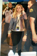 PEOPLE - Moretz, Damon und Witherspoon besuchen das Coldplay Konzert in Los Angeles