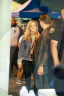 PEOPLE - Moretz, Damon und Witherspoon besuchen das Coldplay Konzert in Los Angeles