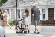 PEOPLE - Familie Baldwin macht einen SPaziergang in den Hamptons