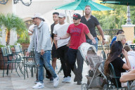 PEOPLE - Blanket Jackson und Bruder Prince in Calabasas unterwegs