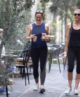 PEOPLE - Jennifer Garner holt sich eine Ladung Kaffee