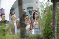 PEOPLE - Alesha Dixon steht in Ibiza für X Factor vor der Linse
