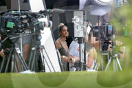 PEOPLE - Alesha Dixon steht in Ibiza für X Factor vor der Linse
