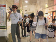NEWS - Taifun Mindulle erreicht Japan