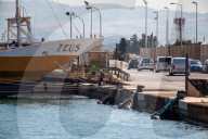 NEWS - Gerettete Flüchtlinge treffen in Trapani ein